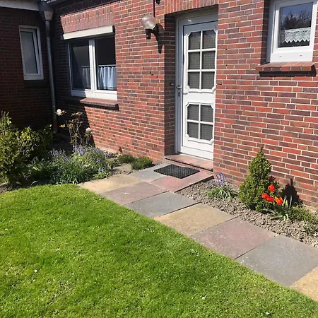 Inge Cornelius דירה *